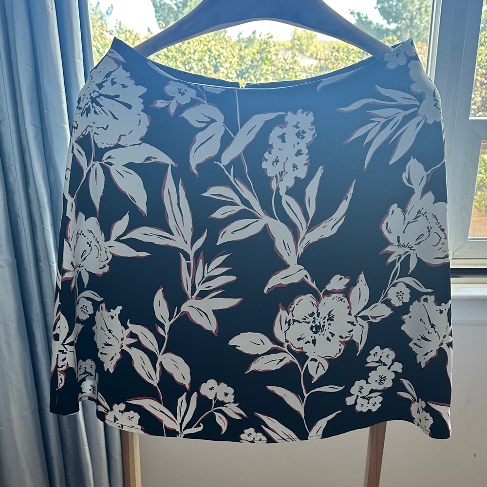 White House Black Market Black and White Floral A-Line Skirt